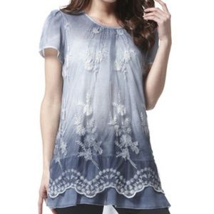 Simply Couture Blue Lace Tunic Size Small